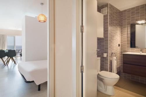 Apartment with Sea View image 6