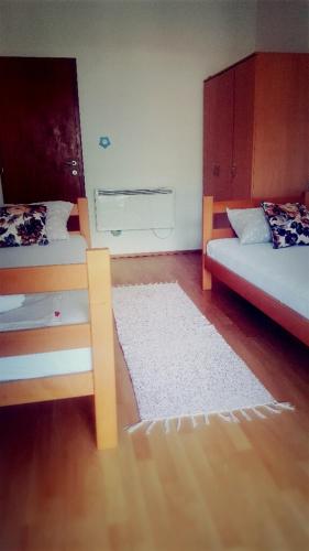 Room With Sea View - image 5