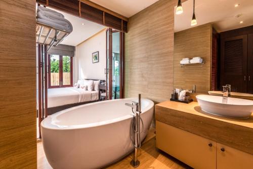 Triple Tree Beach Resort Triple Tree Beach Resort