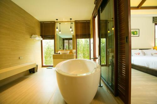 Triple Tree Beach Resort Triple Tree Beach Resort