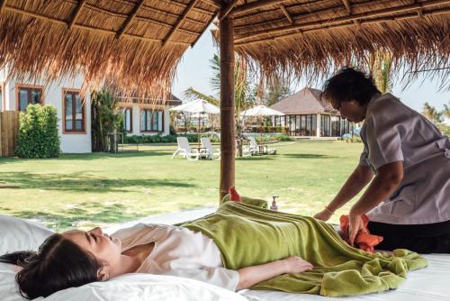 Triple Tree Beach Resort Triple Tree Beach Resort