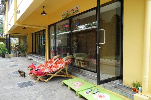 เยส ข้าวสาร (Yes kaosan) in ข้าวสาร