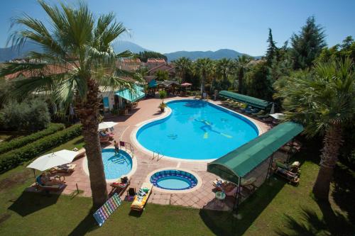 Rebin Beach Hotel - image 10