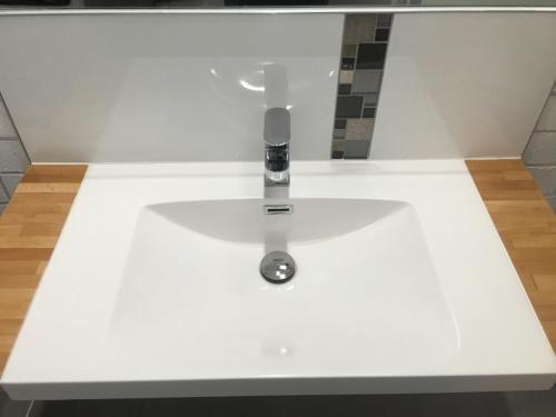 Gin Gin Village Motor Inn Motel