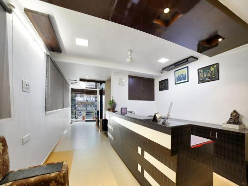 新斯里克里什納住宿酒店 Hotel New Sree Krishna Residency