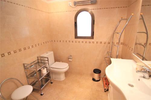 Four-Bedroom Villa image 2