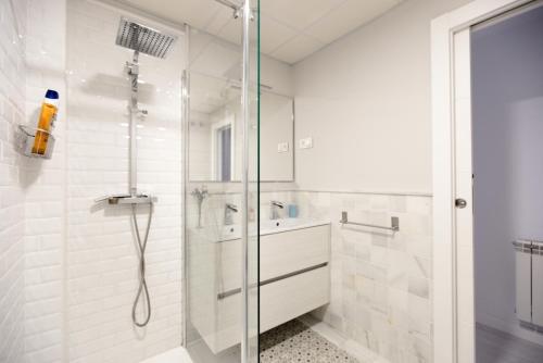 Apartamento de diseño con jacuzzi privado Apartamento de diseño con jacuzzi privado