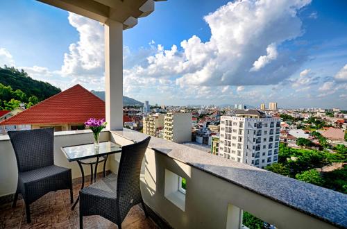 Balcony/terrace, The Wind Boutique Resort in Phường 2