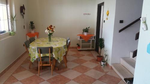  Ezüsthold Vendégház, Pension in Siófok