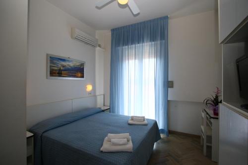 Double or Twin Room with Balcony image 9
