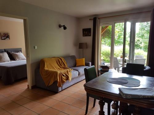 Apartment with Shower