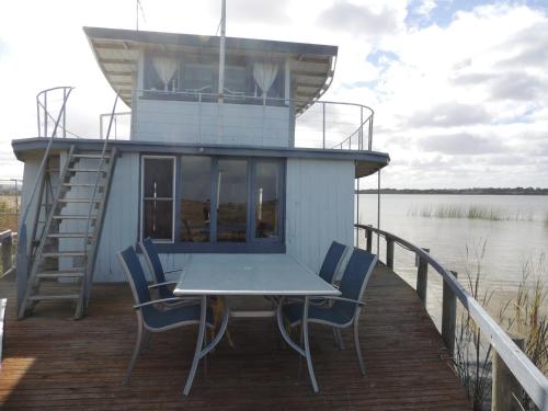 PS Federal Retreat Paddle Steamer Goolwa