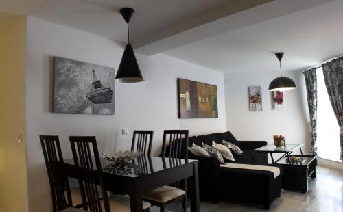 CENTER SEVILLA (Wi-Fi). CATHEDRAL 3 MIN.