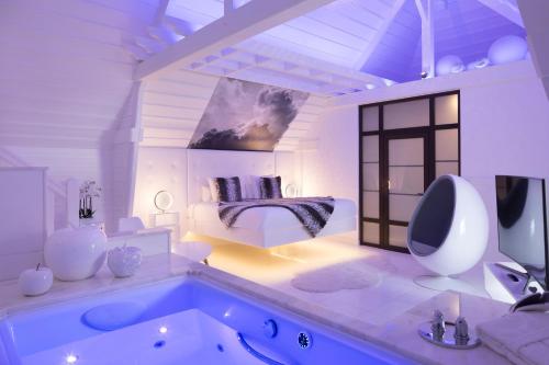 Hotel et Spa Le Lion d'Or in Pont-l'Eveque
