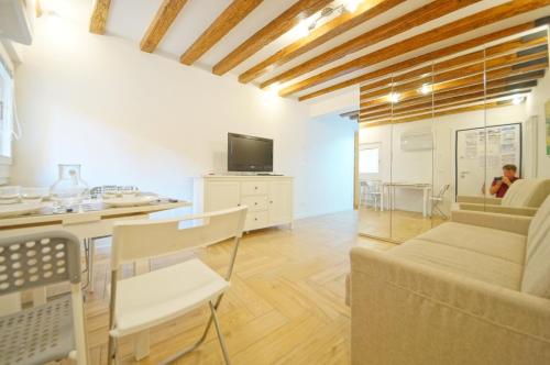 DolceVita Apartments N 413, Benátky (fotografie 10)