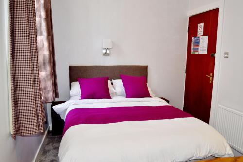 Small Double Room room in Avenue Guest House