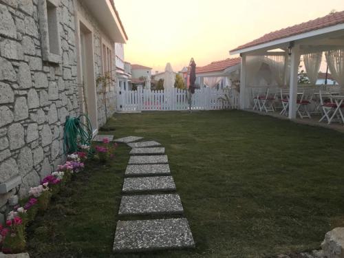 Alacati Alaris Hotel