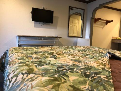 Starlight Inn, Valley Blvd - Downtown LA – Los Angeles, CA