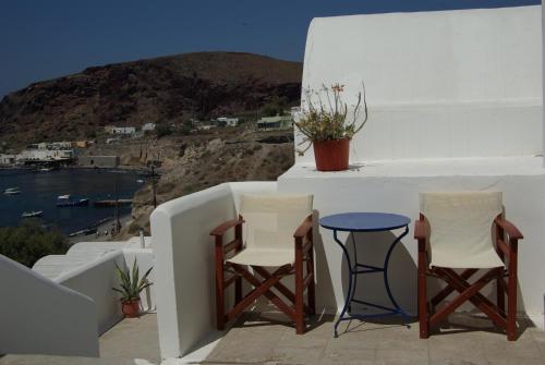 Akrotiri Hotel - image 12