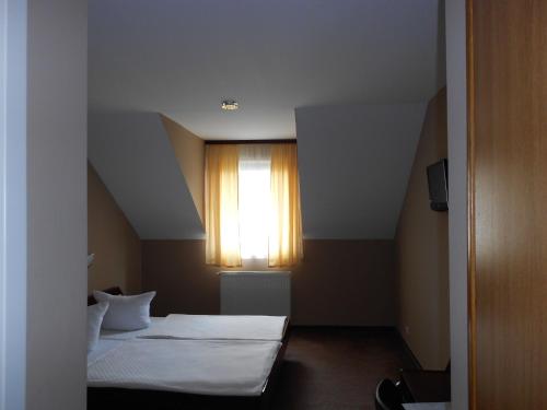 Gostinjska soba, Hostel Lan in Oradea