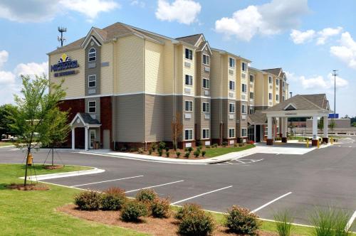 Microtel Inn & Suites by Wyndham Columbus Near Fort Moore