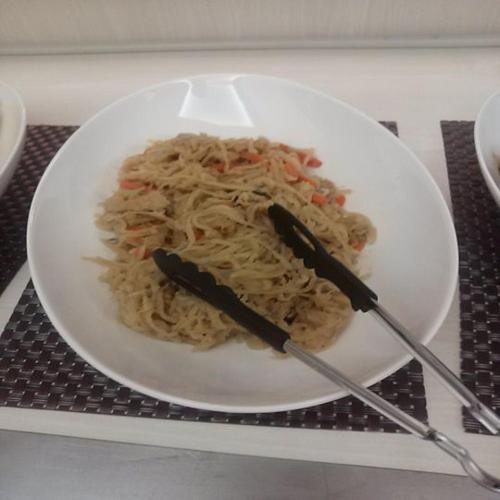 a white plate topped with a bowl of noodles, Hotel Select Inn Numazu in Gotemba
