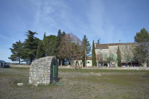 Les loups dans la bergerie - Accommodation - Banne