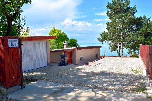  Kenese Panoráma Apartman in Balatonkenese