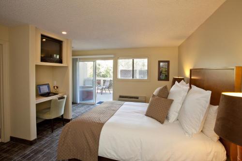 Sycamore Mineral Springs Resort – San Luis Obispo, CA