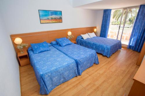 Gandia Playa Gandia Playa is conveniently located in the popular Gandia area. Featuring a complete list of amenities, guests will find their stay at the property a comfortable one. 24-hour front desk, babysitting,