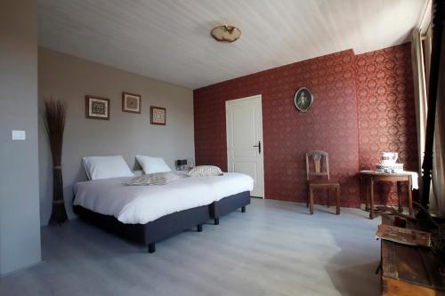 Arara - Accommodation - Montfaucon-dʼArgonne