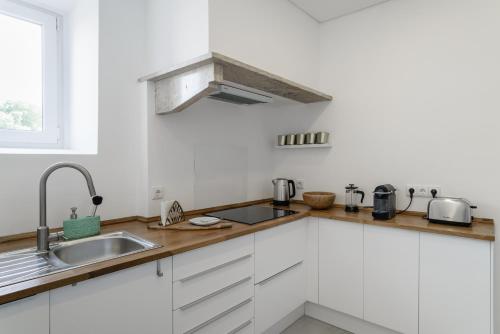 Babylon Duplex Apartment - Chiado (NEW)