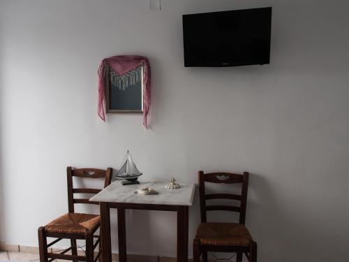 Manos Apartments - image 6