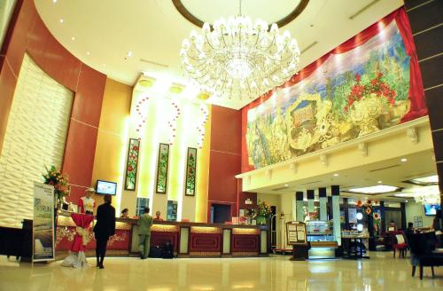 Lobby, Hotel Elizabeth Cebu near S&R New York Style Pizza