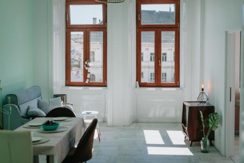 Casa Thaja Centru