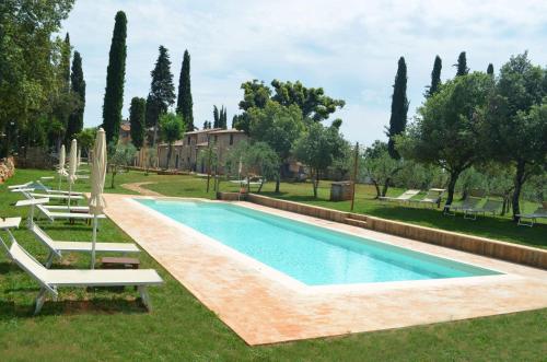 Zwembad, La Tenuta di Castelvecchio in San Donato