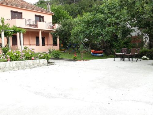 Apartments Vido - image 6