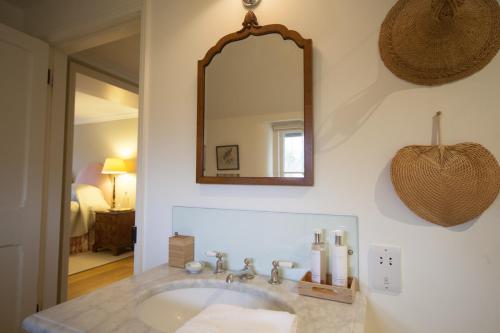 Fürdőszoba, Gutchpool Farm                                                                   in Milton on Stour