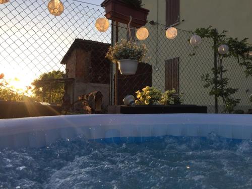B&B Happiness in the Country 4