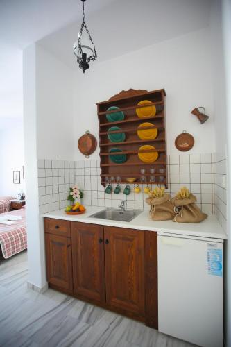 ห้องครัว, Ostria in เกาะเพรอส