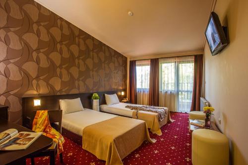 Hotel Villa Boyana - Tap to explore photos