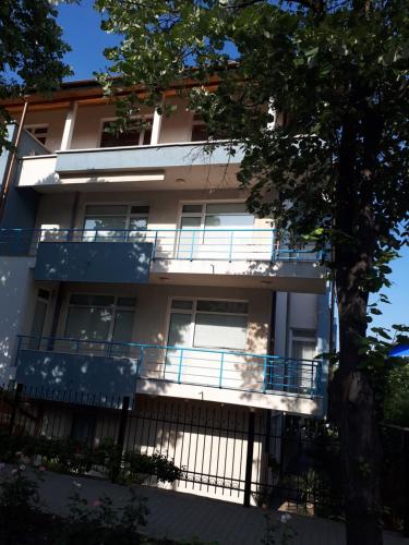 Балкон, Blue House - Синята къща in Обзор
