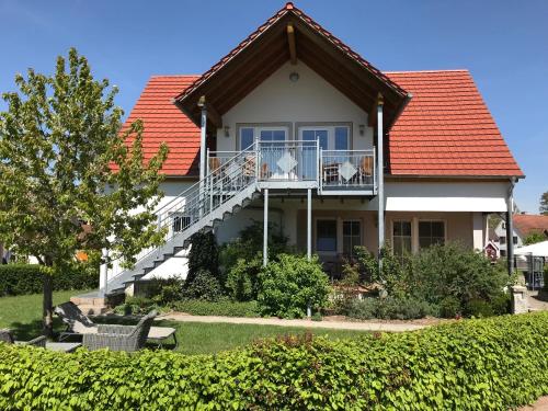 B&B Gunzenhausen - Ferienbauernhof Schuler - Bed and Breakfast Gunzenhausen