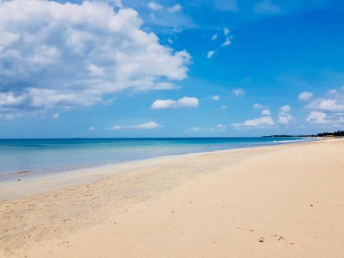 Beach Paradise Nilaveli