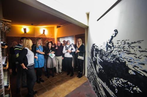 Hotel Merlot - image 14