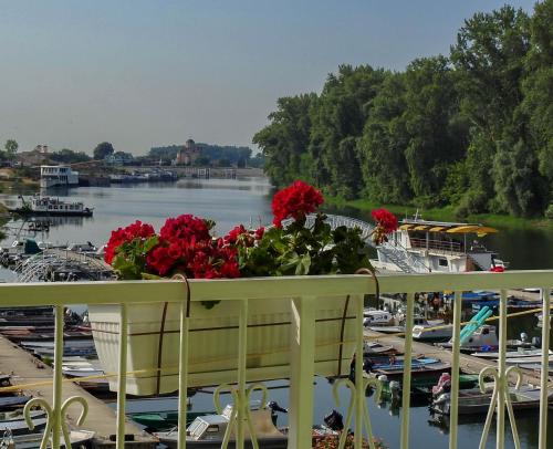 Apartments Marina - image 3