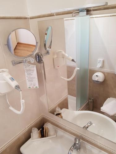 San Pietro Room Type - Deluxe Room