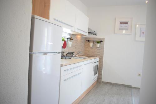 Apartments Milas - image 7