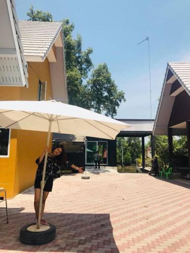 A szálláshely kívülről, Baan Bon Resort Bang Tabun in Ban Laem