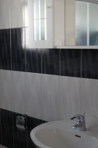  Rooms Adriatica Island Brač in Supetar